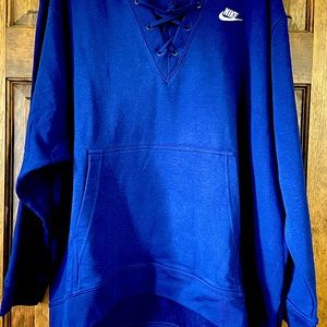 Hoodie sweatshirt ( New without tags) never been worn!!